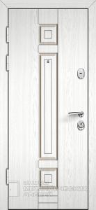 Фото «Серая дверь №32»  в Лосино-Петровскому